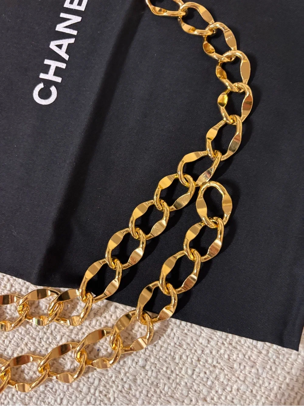 Authentic CHANEL vintage gold plated chain links double belt 75cm